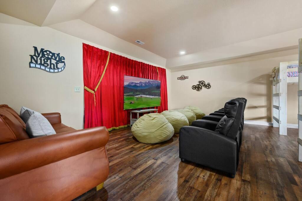 Villa Crestview Estate 5 Acres-Heated Pool-5Min To Strip à Pigeon Forge Extérieur photo