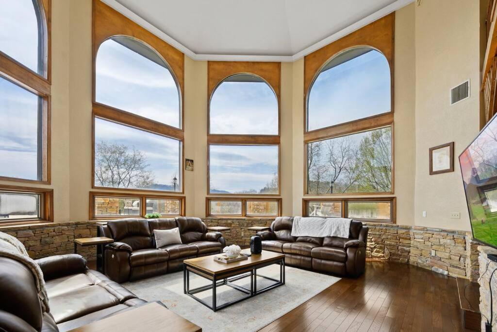 Villa Crestview Estate 5 Acres-Heated Pool-5Min To Strip à Pigeon Forge Extérieur photo