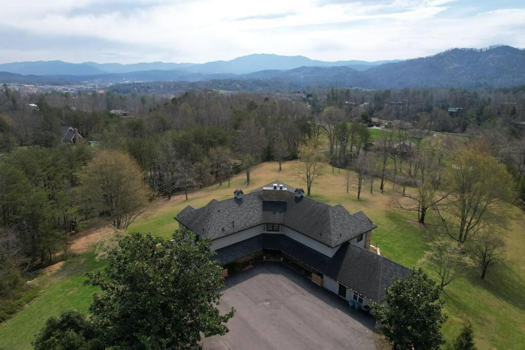 Villa Crestview Estate 5 Acres-Heated Pool-5Min To Strip à Pigeon Forge Extérieur photo